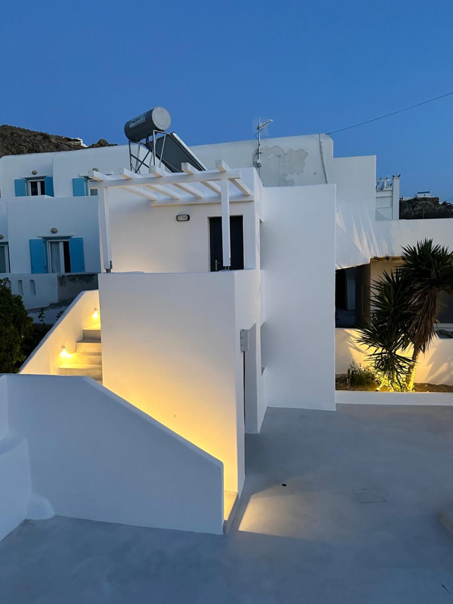 The Coast Suites Tourlos Buitenkant foto
