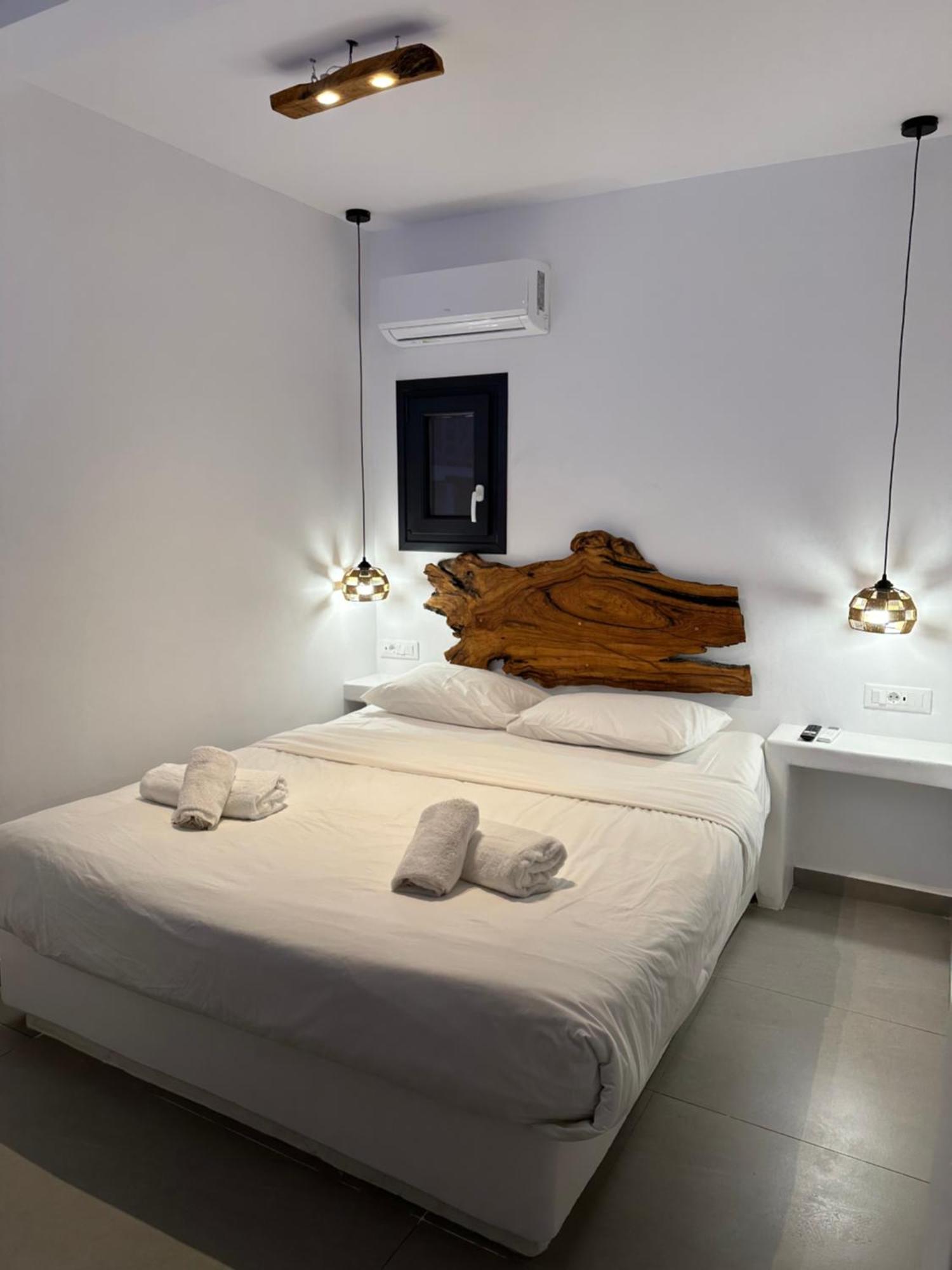 The Coast Suites Tourlos Buitenkant foto
